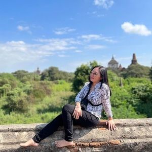 Meet your Posher, Htet htet